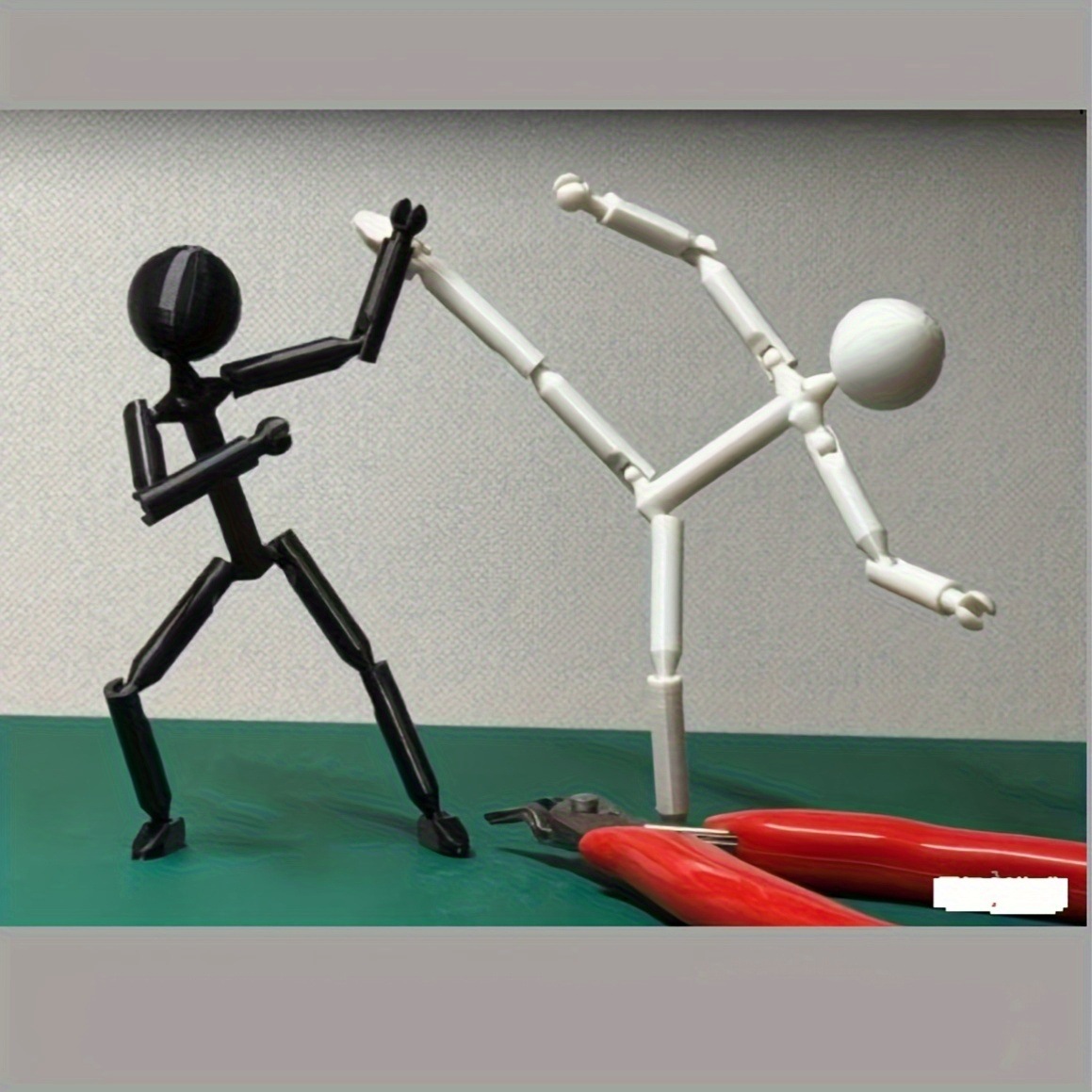 عارضة أزياء مفصلية مطبوعة ثلاث - مراجعة 3D Printing Action Figure وسعره
